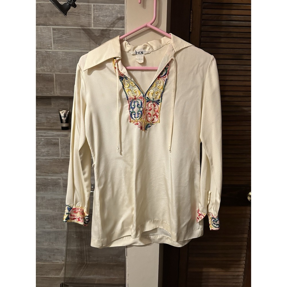 Lady Manhattan Vintage 1970's Embroidered Blouse, Excellent Condition, Size 10